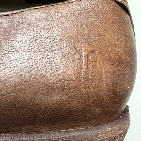 Frye woman’s leather shoes size 11 - Picture 8 of 10